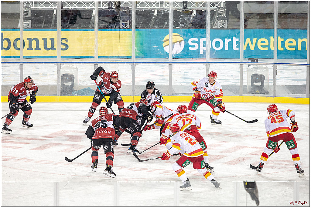 DEL Wintergame; Koelner Haie - Duesseldorfer EG; Koeln, 12.01.2019